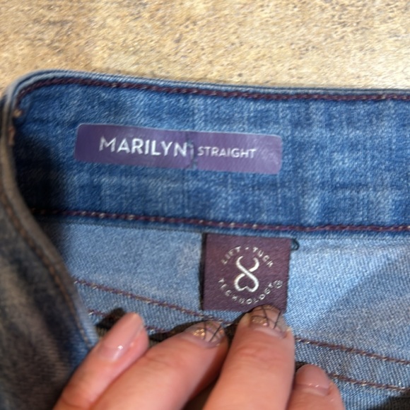 Women’s NYDJ straight jeans size 6P inseam measures about 29” - Picture 3 of 6